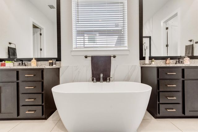 257 Oak Blossom RD, Liberty Hill, TX 78642