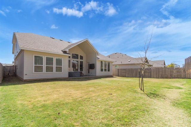 257 Oak Blossom RD, Liberty Hill, TX 78642