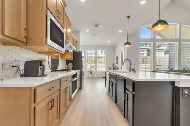 257 Oak Blossom RD, Liberty Hill, TX 78642