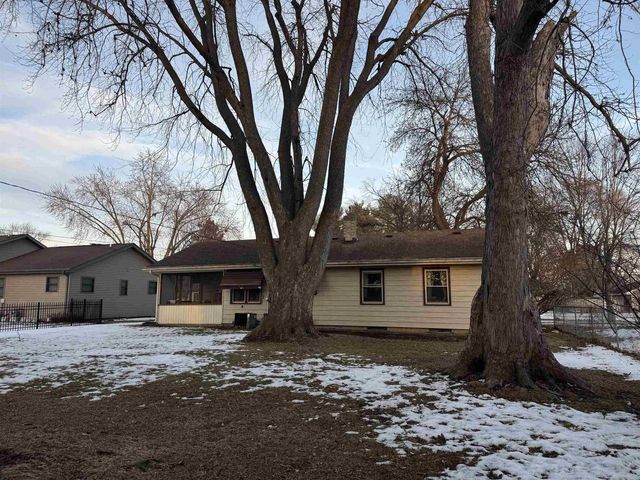 1111 N Martin Road, Janesville, WI 53545