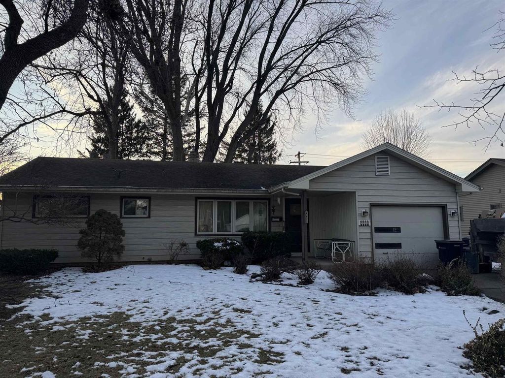 1111 N Martin Road, Janesville, WI 53545