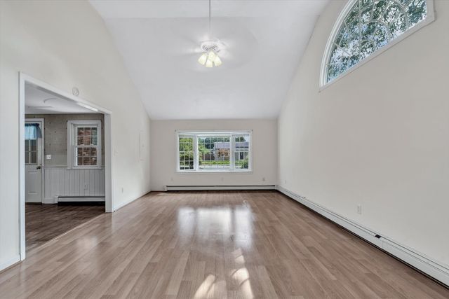 67 Lakefield Rd, Yarmouth, MA 02664