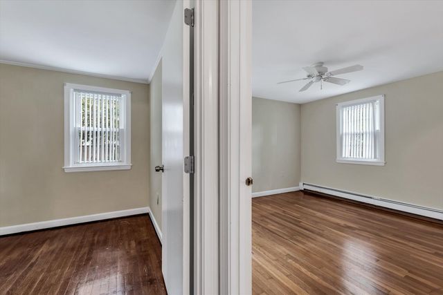 67 Lakefield Rd, Yarmouth, MA 02664