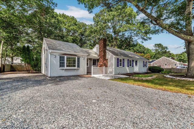 67 Lakefield Rd, Yarmouth, MA 02664