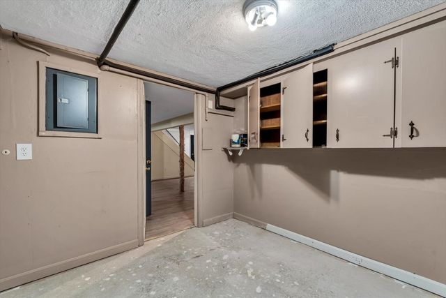67 Lakefield Rd, Yarmouth, MA 02664
