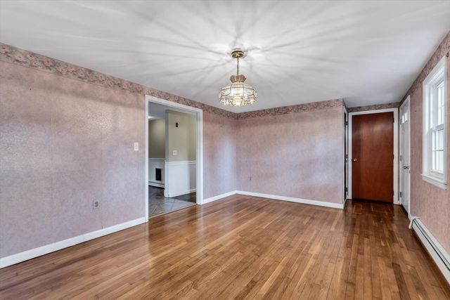 67 Lakefield Rd, Yarmouth, MA 02664