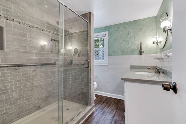 67 Lakefield Rd, Yarmouth, MA 02664
