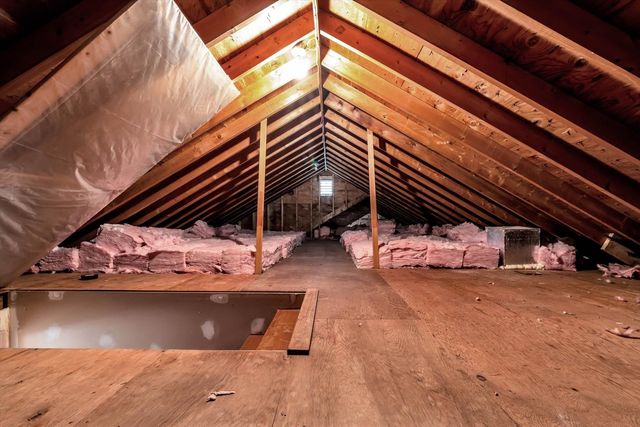 67 Lakefield Rd, Yarmouth, MA 02664