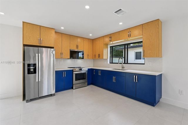 5152 SW 6th Street, Miami, FL 33134