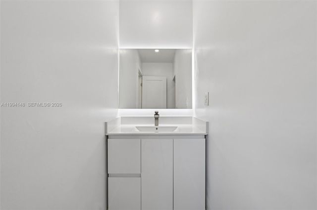 5152 SW 6th Street, Miami, FL 33134