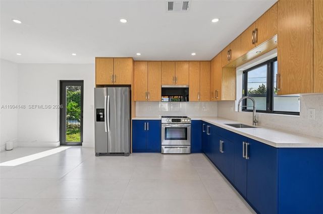 5152 SW 6th Street, Miami, FL 33134