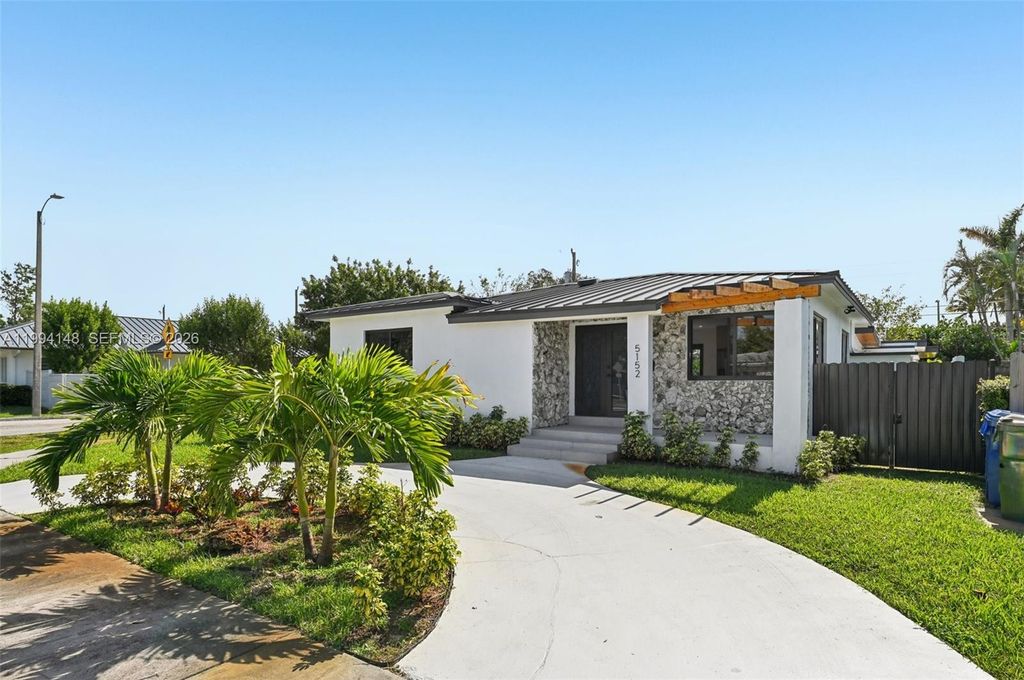5152 SW 6th Street, Miami, FL 33134