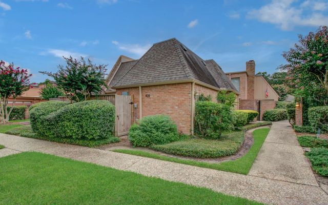 428 E Fair Harbor Lane, Houston, TX 77079