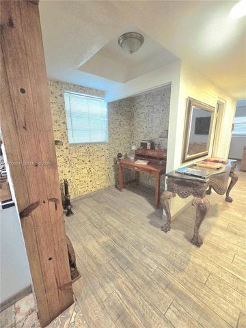 1990 NE 183rd St, North Miami Beach, FL 33179