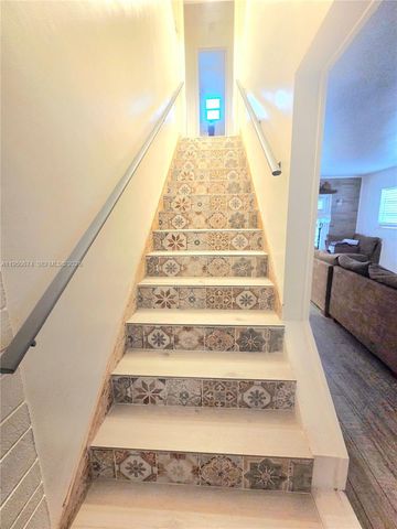 1990 NE 183rd St, North Miami Beach, FL 33179