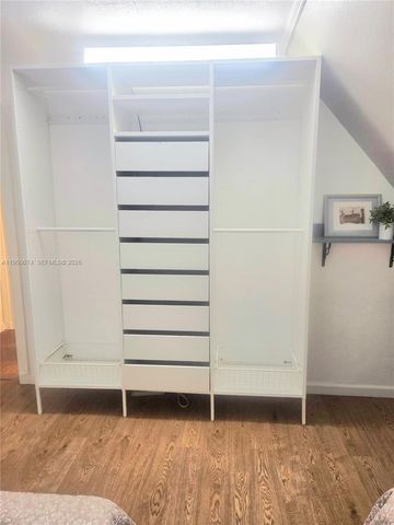 1990 NE 183rd St, North Miami Beach, FL 33179