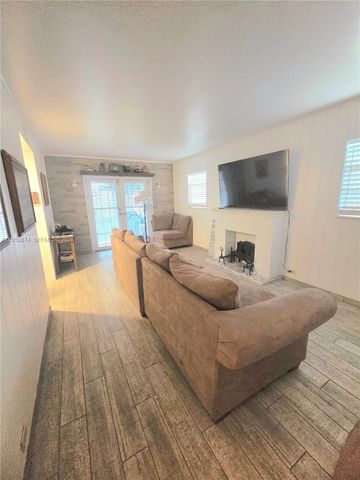 1990 NE 183rd St, North Miami Beach, FL 33179