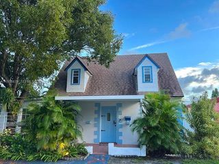 1990 NE 183rd St, North Miami Beach, FL 33179