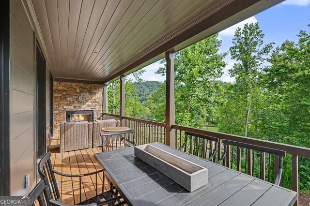 60 Cove View Lane, Clarkesville, GA 30523
