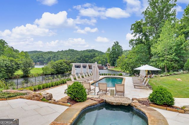 60 Cove View Lane, Clarkesville, GA 30523