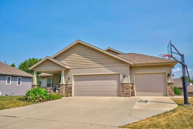 4034 Red Hawk Run, Black Earth, WI 53515