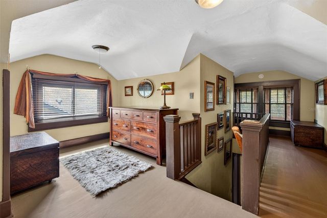 652 8TH AVENUE N, St Petersburg, FL 33701