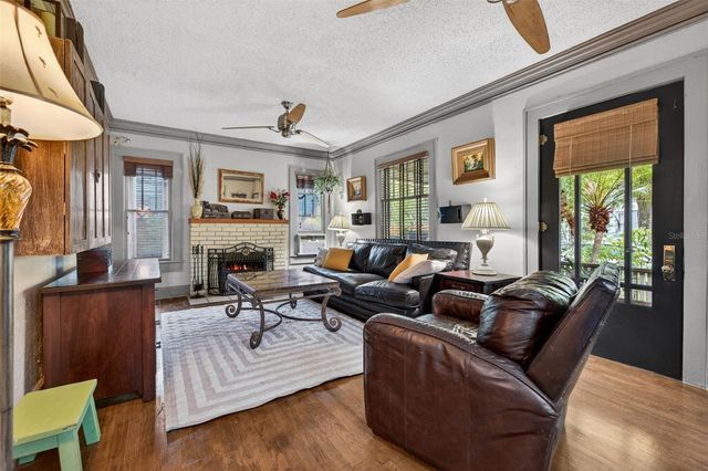652 8TH AVENUE N, St Petersburg, FL 33701
