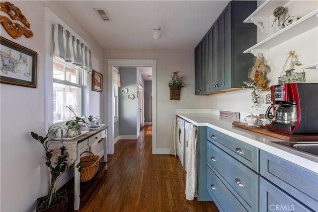 1121 Vista Way, Oceanside, CA 92054