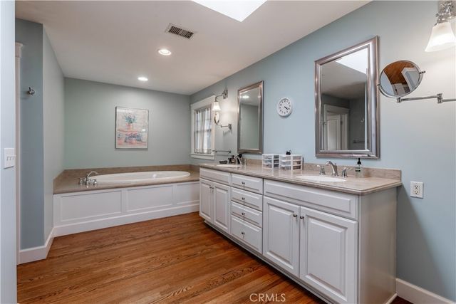 1121 Vista Way, Oceanside, CA 92054