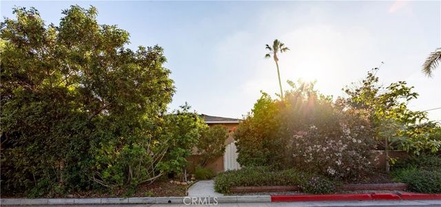 1121 Vista Way, Oceanside, CA 92054