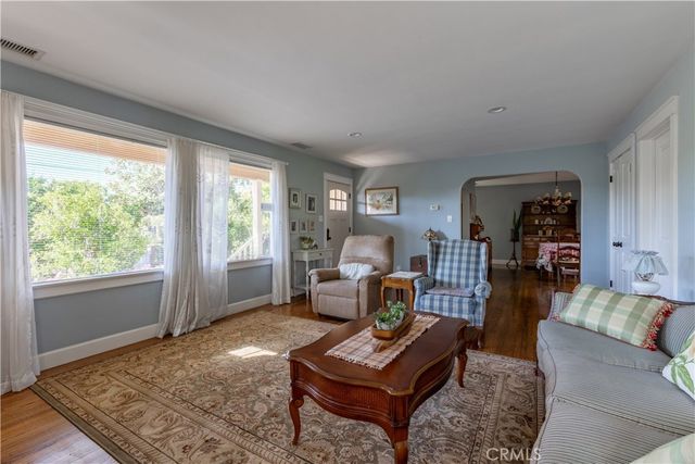 1121 Vista Way, Oceanside, CA 92054