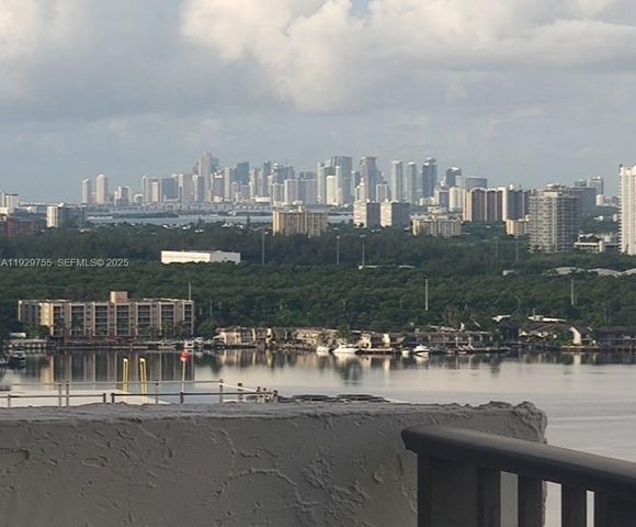 18181 NE 31st Ct 2710, Aventura, FL 33160