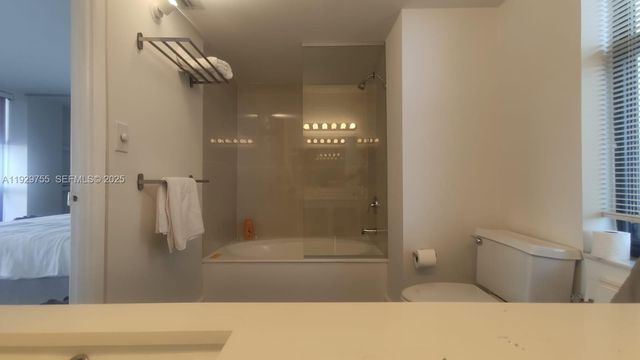 18181 NE 31st Ct 2710, Aventura, FL 33160