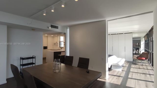 18181 NE 31st Ct 2710, Aventura, FL 33160