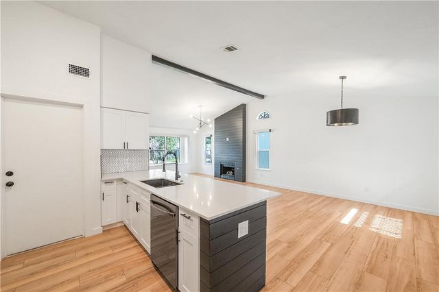 4707 Alta Loma DR, Austin, TX 78749