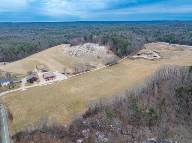 13 North Road, Kensington, NH 03833