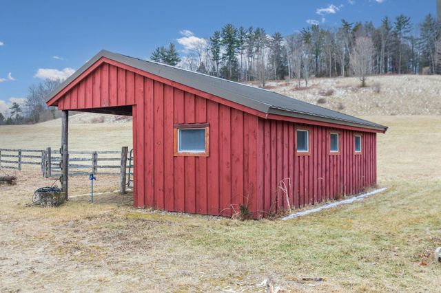 13 North Road, Kensington, NH 03833