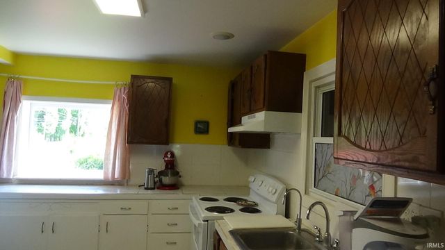 10277 HWy 50 W Hwy 50 Highway, Bedford, IN 47421