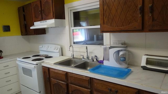 10277 HWy 50 W Hwy 50 Highway, Bedford, IN 47421