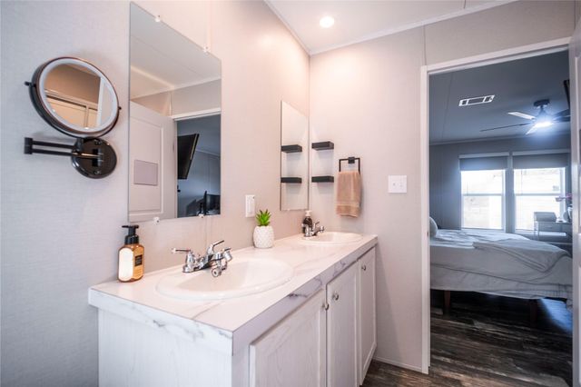 5402 Five Oaks Drive, Spring, TX 77389