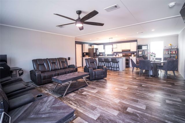 5402 Five Oaks Drive, Spring, TX 77389