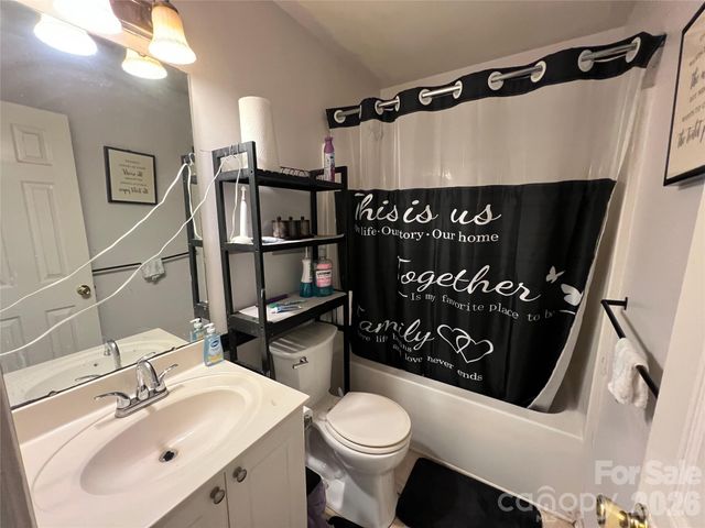 2630 Larry Drive, Charlotte, NC 28214