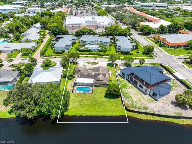 4651 West BLVD, Naples, FL 34103