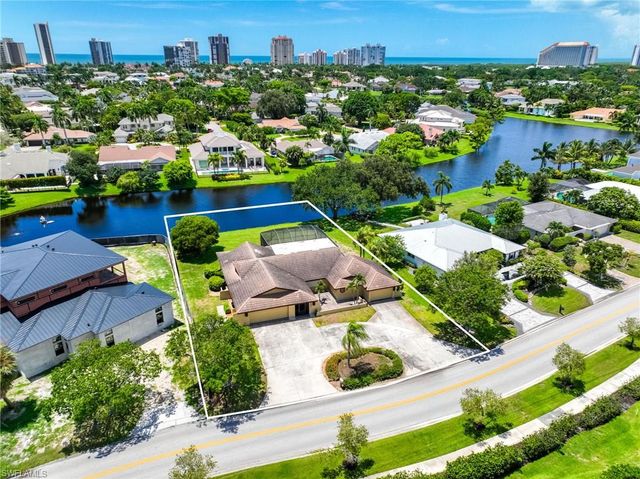 4651 West BLVD, Naples, FL 34103