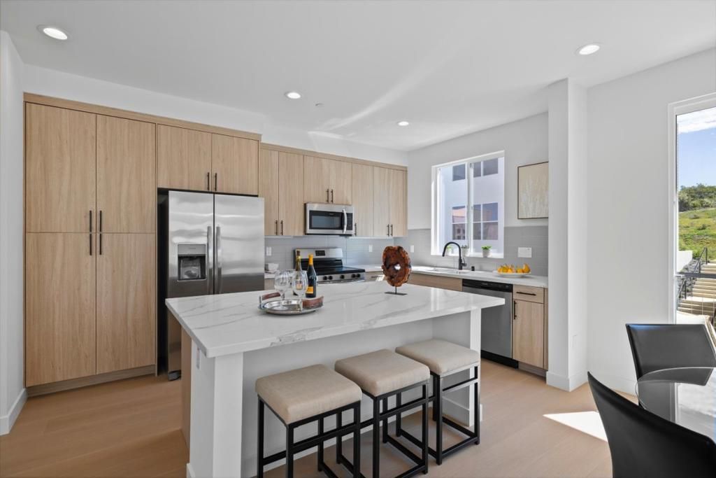 Image 2 of property listing at 835 Fassler Avenue, Pacifica, CA 94044