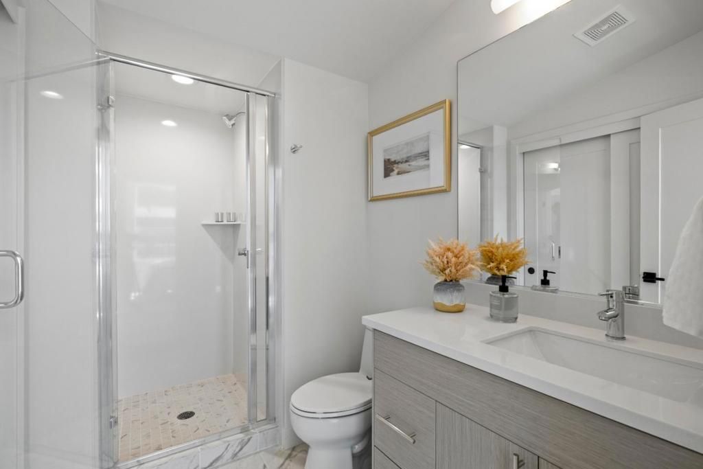 Image 22 of property listing at 835 Fassler Avenue, Pacifica, CA 94044