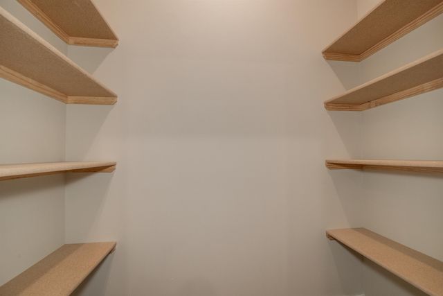 2921 S Maize CT, Wichita, KS 67215