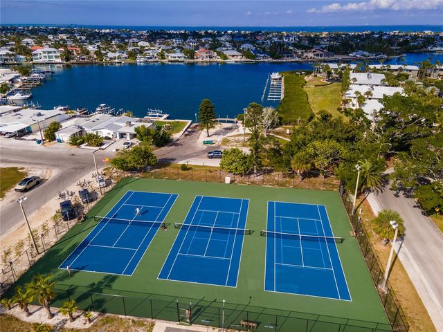 6250 HOLMES BOULEVARD 37, Holmes Beach, FL 34217