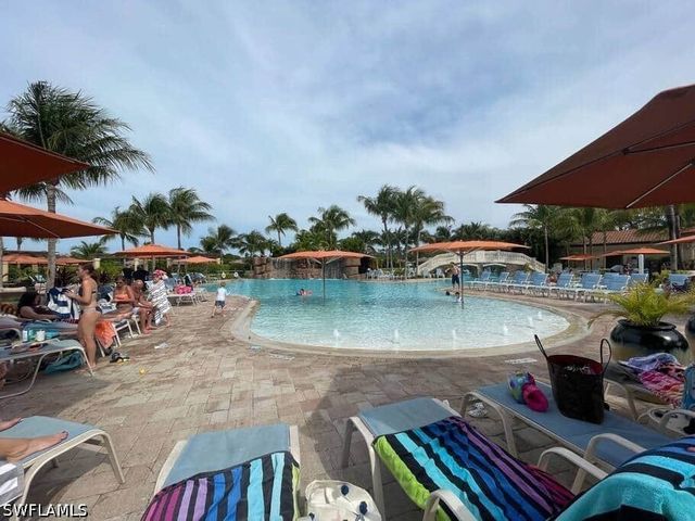 9820 Giaveno CIR 1412, Naples, FL 34113