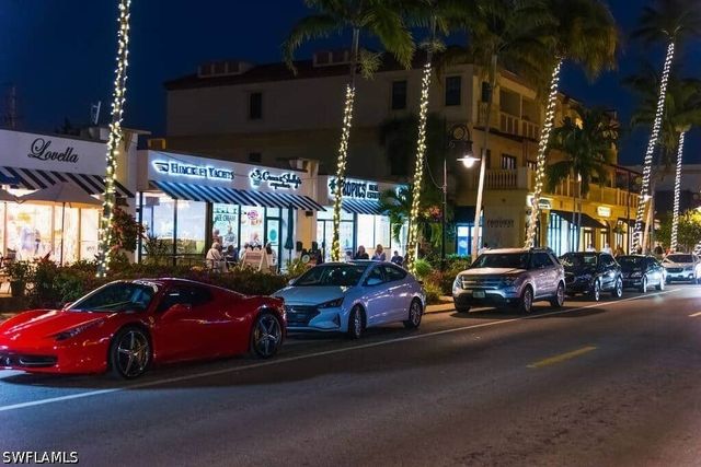 9820 Giaveno CIR 1412, Naples, FL 34113